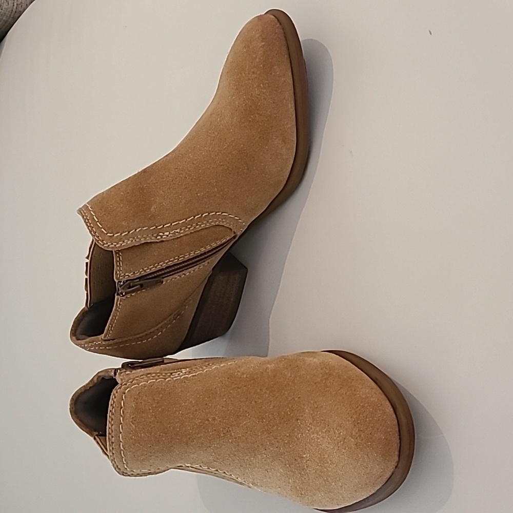 Earth Peak Peru Bone Brown Camel SUEDE Ankle Booties W/Zip Run Small Sz 8.5 (8)